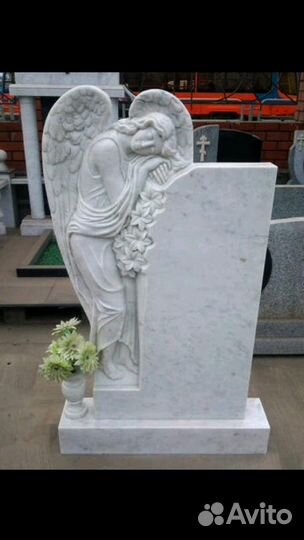 Памятники из мрамора и гранита