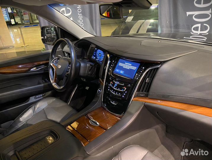 Cadillac Escalade 6.2 AT, 2015, 89 614 км