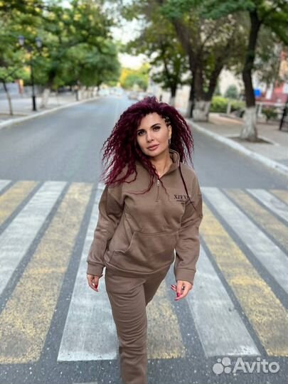 Костюм спортивный