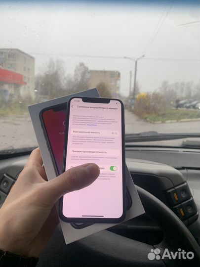 iPhone X, 64 ГБ