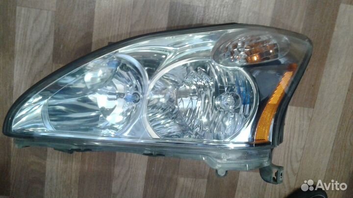 Фара правая левая на Lexus RX330 RX350 RX300