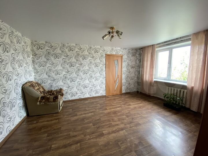 2-к. квартира, 40 м², 2/2 эт.