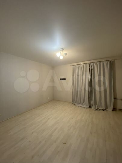 2-к. квартира, 72 м², 1/2 эт.