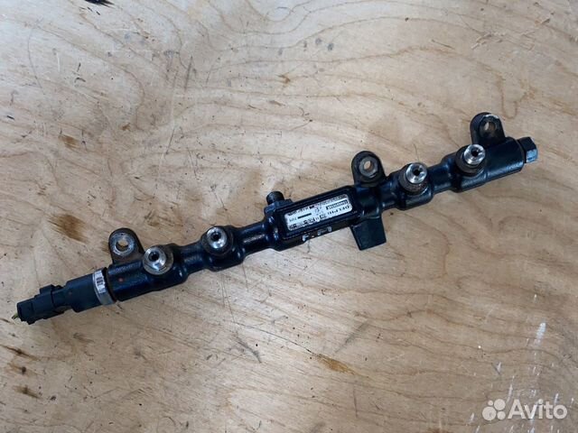 Топливная рампа Ford Mondeo lll 2.0tdci