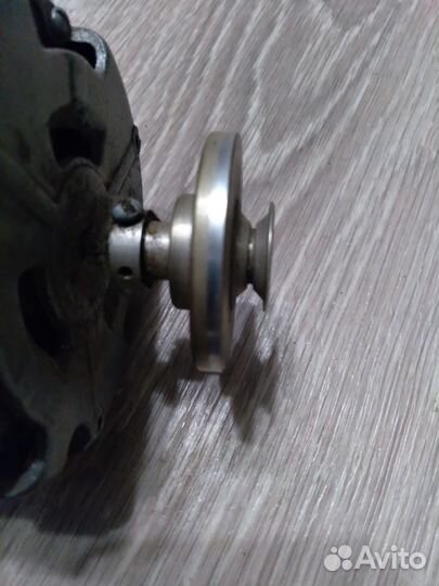 Двигататель магнитофона кд-6-4-ухл4