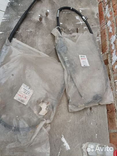 Трос ручного тормоза от Suzuki grand Vitara