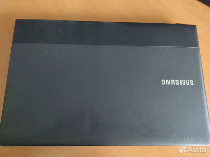 Ноутбук Samsung np300e5c