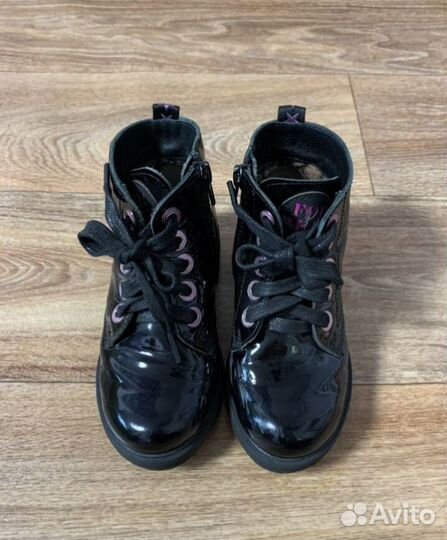 Ботинки и сандалики для девочки