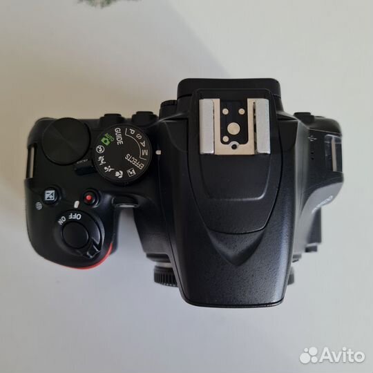 Зеркальный фотоаппарат Nikon D3500 Пробег 3165