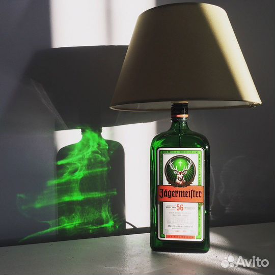 Лампа настольная из бутылки