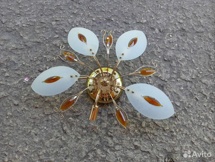 Люстра пятирожковая