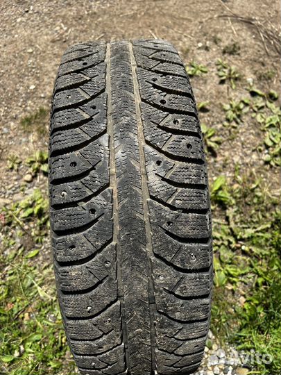 Bridgestone Ice Cruiser 7000 185/65 R15 88T
