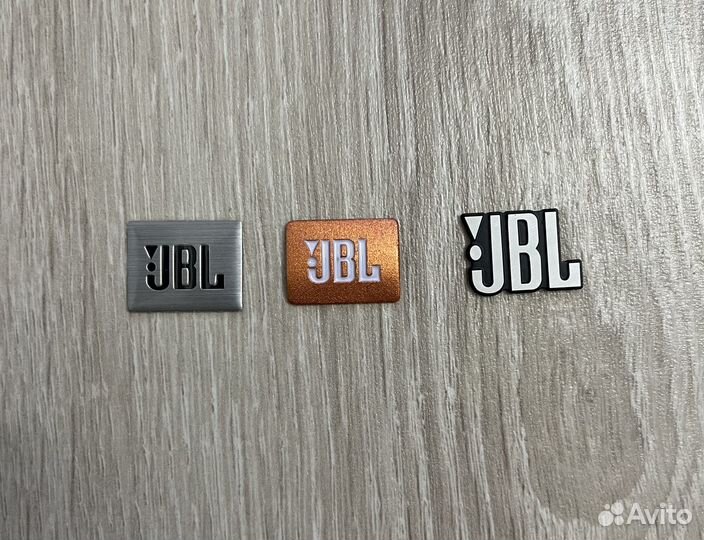 Шильдик эмблема на динамики JBL