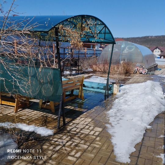 Дом 180 м² на участке 7 сот.