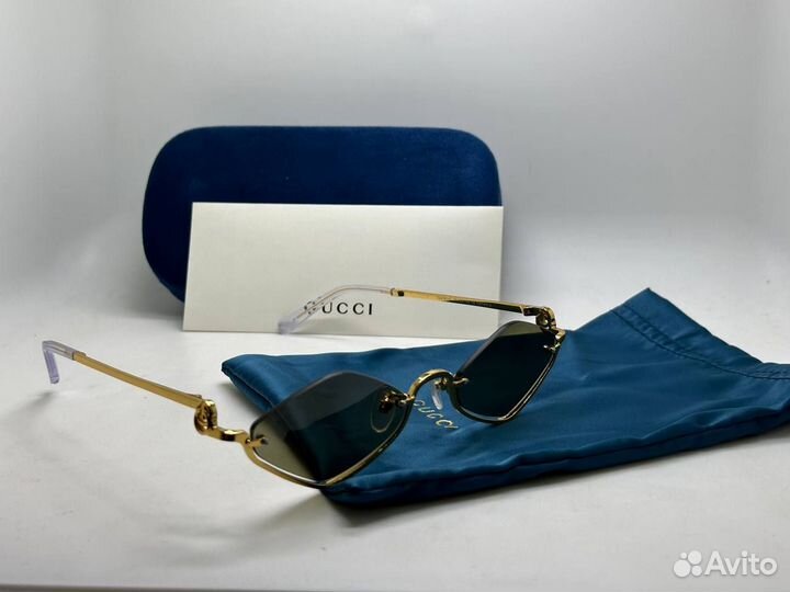 Очки Gucci A1832 - формы ромба - новинка