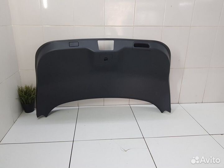 Обшивка крышки багажника (Jac J7)