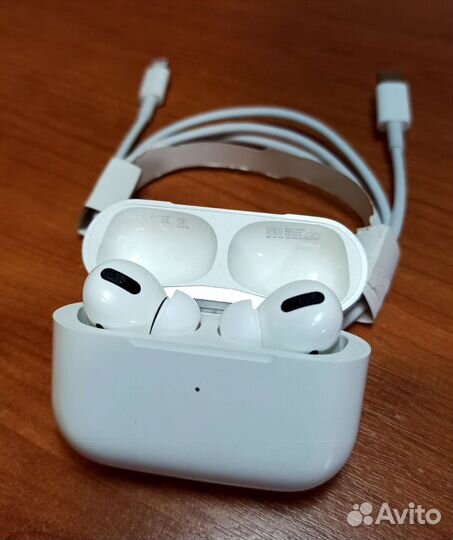 Наушники Airpods pro