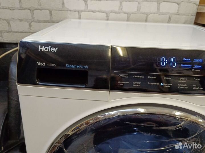 Новая стиральная машина сушкой Haier HWD100-B14979
