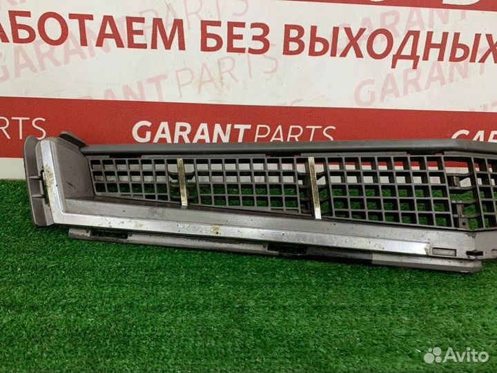 Решетка в бампер передняя Cadillac Cts 2