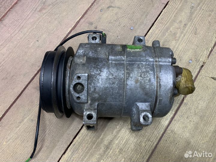 Компрессор кондиционера Ауди 80/100/А6