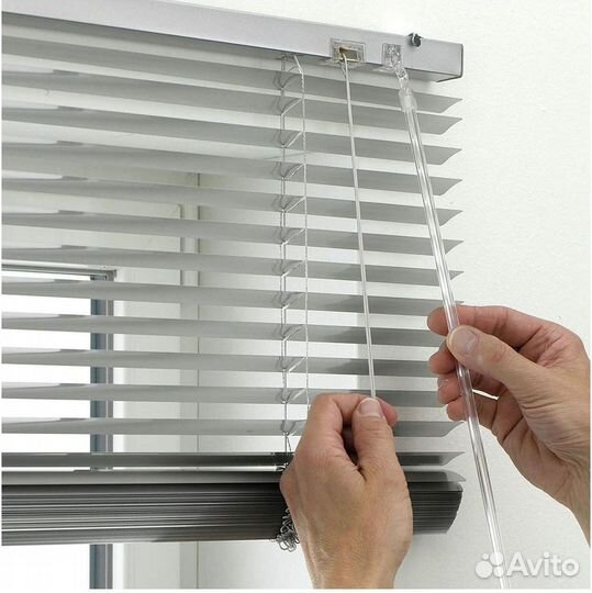 Жалюзи и рулонные жалюзи