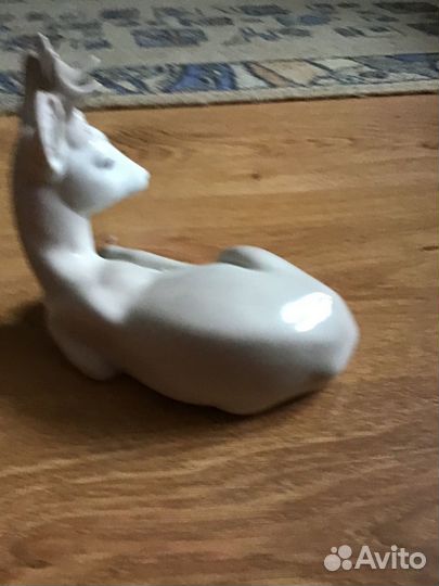 Статуэтка «Лежащая лань»