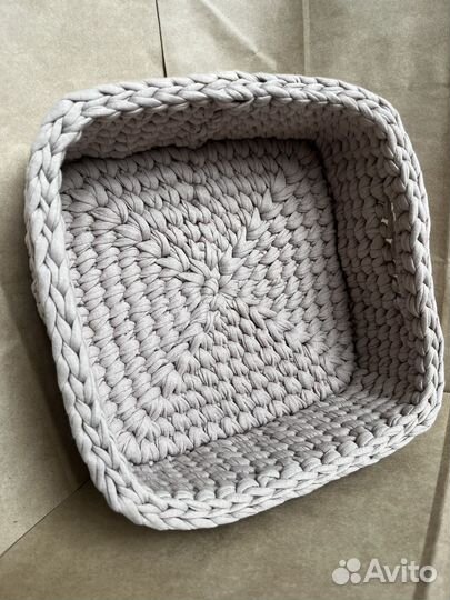 Корзина вязаная