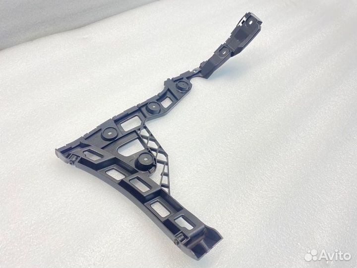 Кронштейн бампера задний правый Volkswagen Polo