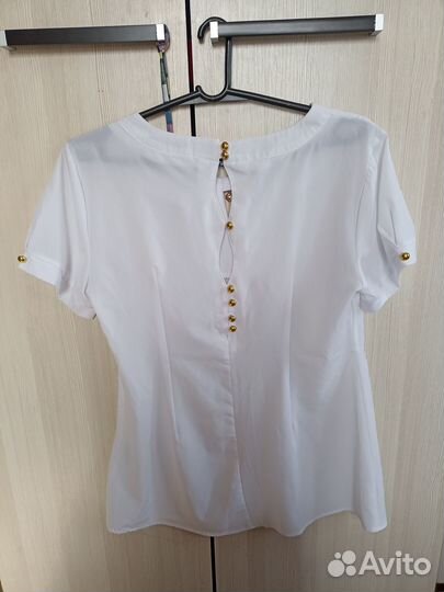 Отдам даром бесплатно женские вещи