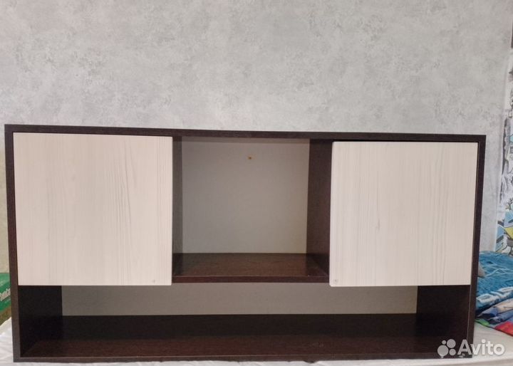 Полка книжная настенная, школьный стол