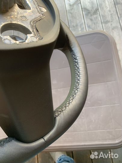 Руль Tesla model 3/Y с подогревом