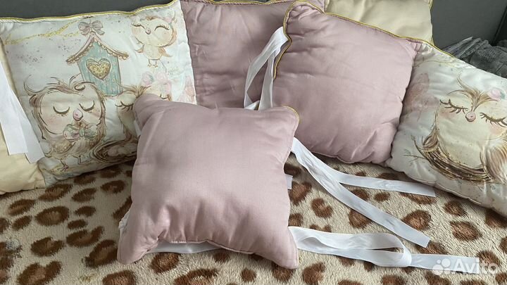 Бортики в детскую кроватку бу для девочки