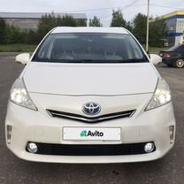 Toyota Prius Alpha 1.8 CVT, 2011, 230 000 км, с пробегом, цена 1 330 000 руб.