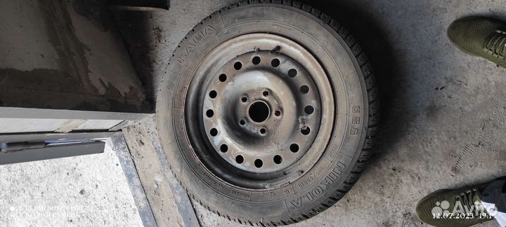 Комплект колёс на Волгу 195/65 r15
