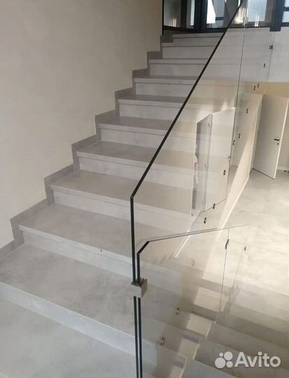 Стеклянные ограждения для лестниц