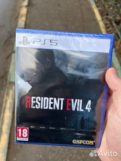 Resident evil 4 remake (PS5) (обмен на tlou)