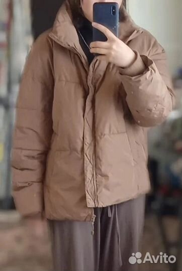 Пуховик зимний бежевый