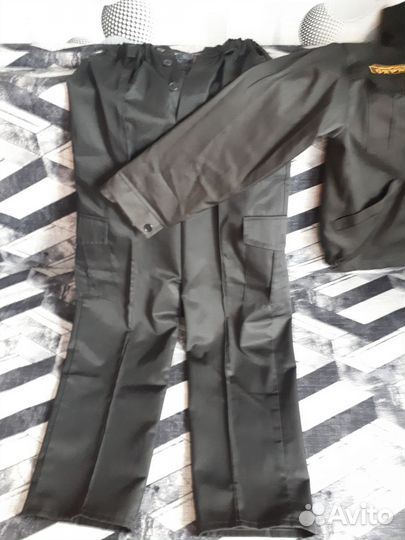 Черная форма охранника