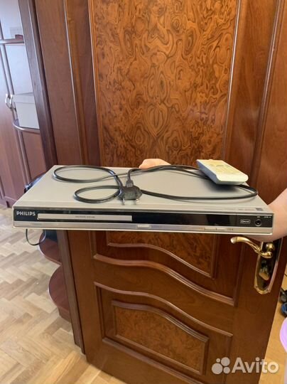 DVD плеер с дисками