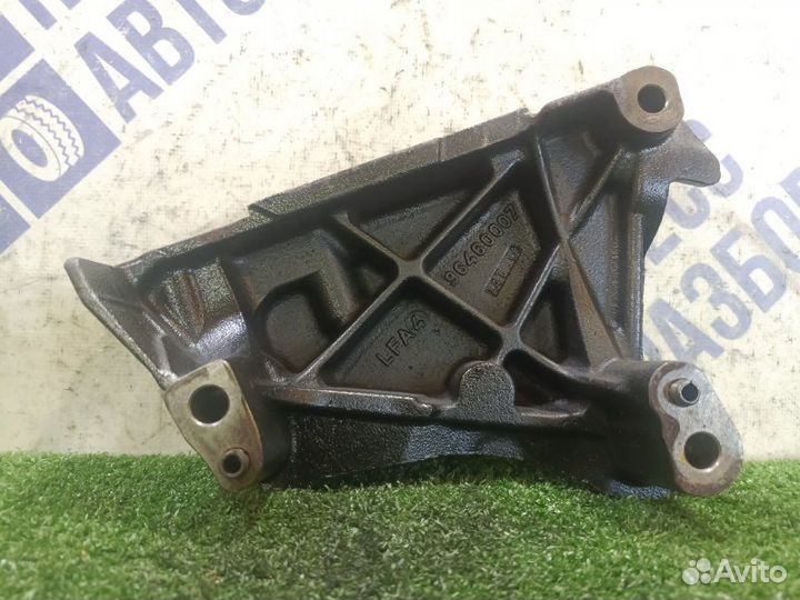 Кронштейн двигателя Peugeot 307 хэтчбэк 1.4 KFU