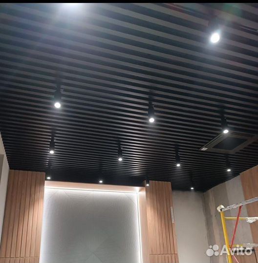 Потолок кубообразный черный