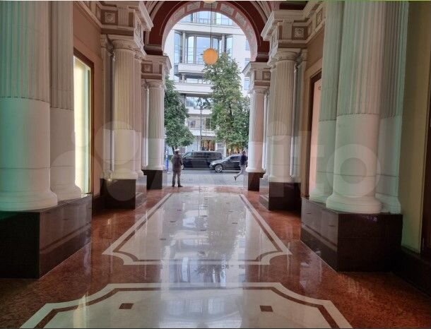 Аренда особняка 13703 м2