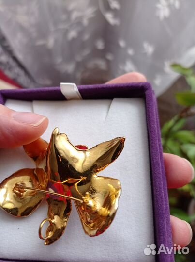 Настоящая орхидея в золоте