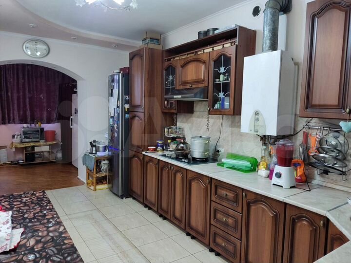 3-к. квартира, 100 м², 5/6 эт.