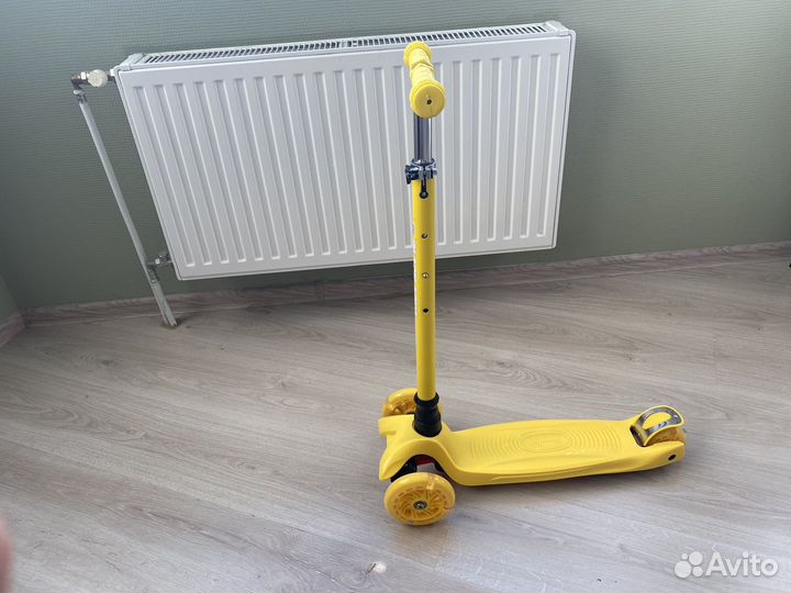 Самокат Black Aqua mg003