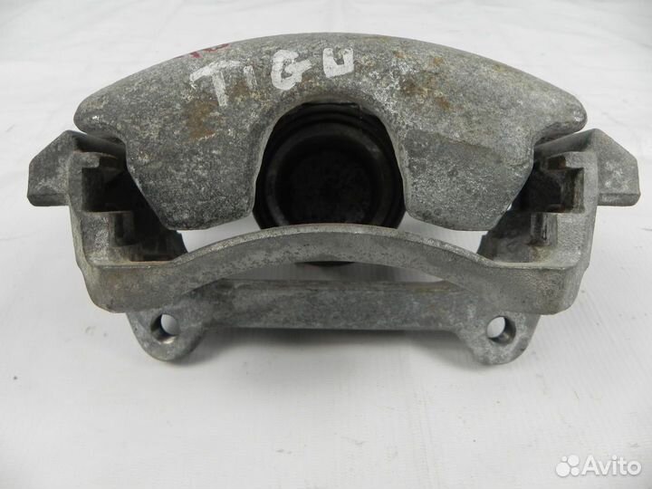 Суппорт передний левый VW Tiguan Mk2/ Тигуан 2