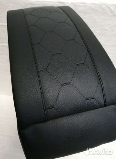 Подлокотник skoda octavia tour A4