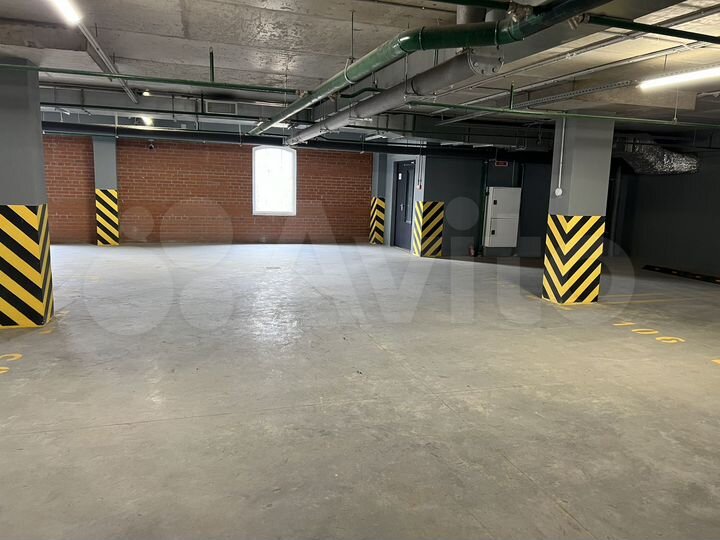 Машиноместо, 13 м²