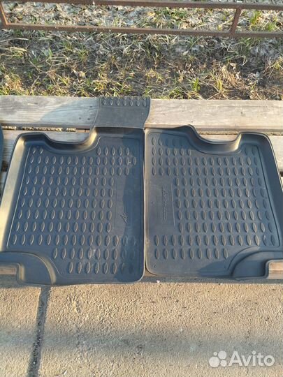 Автомобильные коврики Ford Focus 2