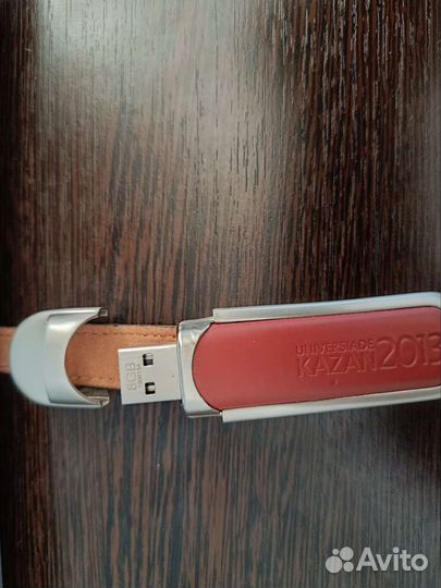 Сувенирная флешка 8 Гб Казань Универсиада 2013